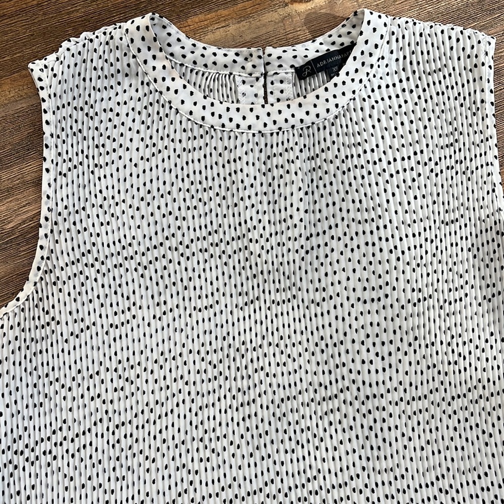 Adrianna Papell black and white top XS - Picture 2 of 12